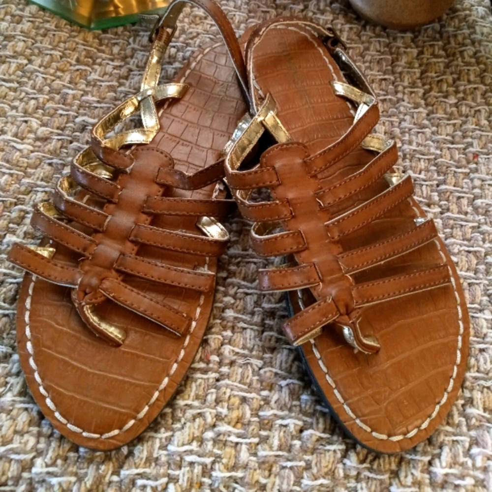 Cute stylish sandals 😎☀👡